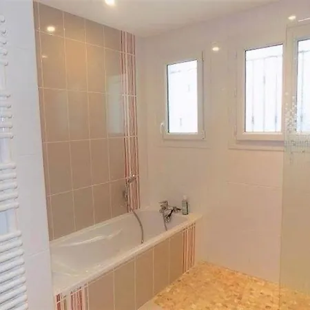 Holiday home Maison Saint-palais-sur-mer, 4 Pieces, 6 Personnes - Fr-1-305-838 *